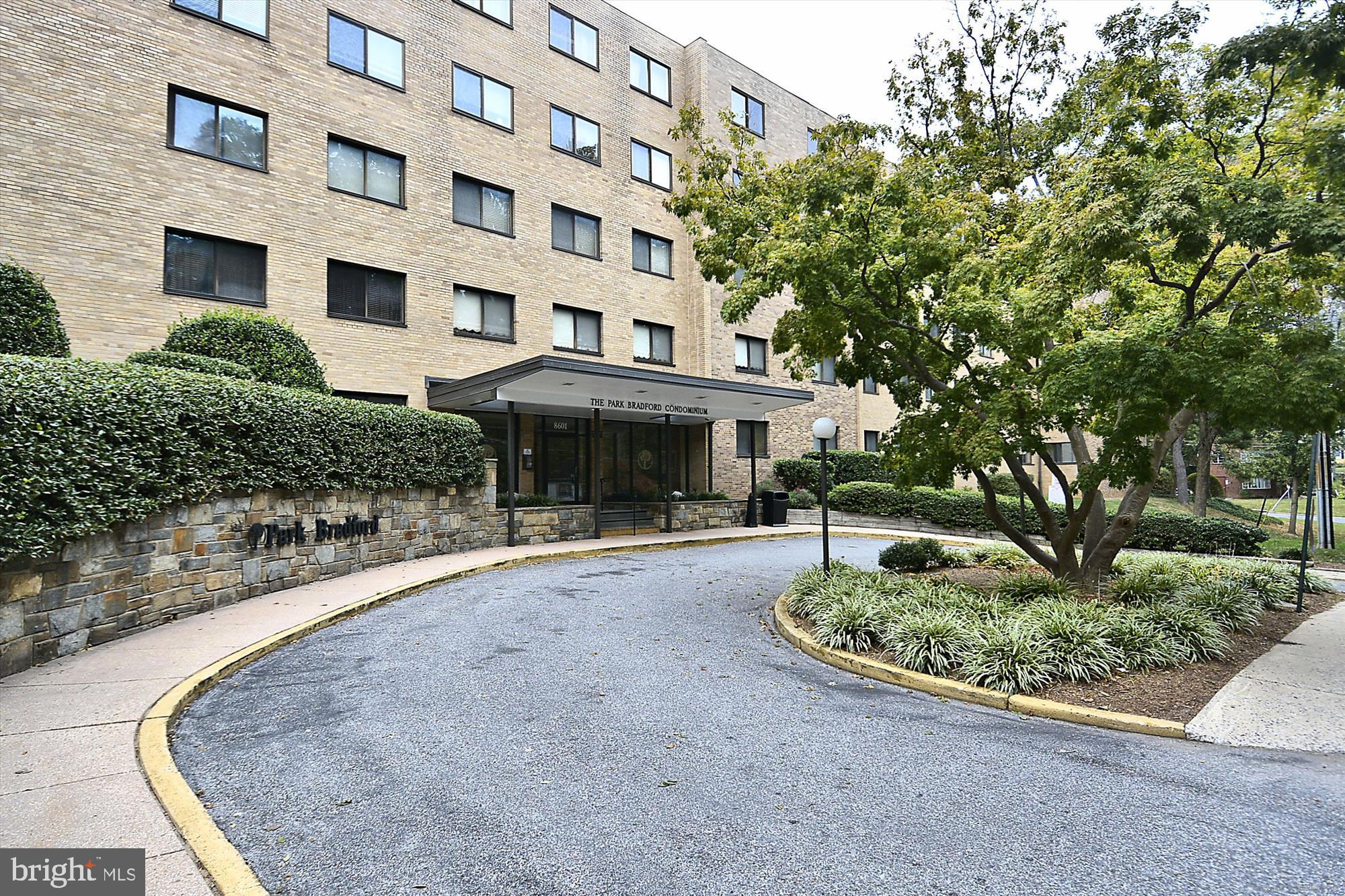 8601 Manchester Road, Unit 313 Silver Spring, MD 20901 - Photo 8 of 87 Front Entrance