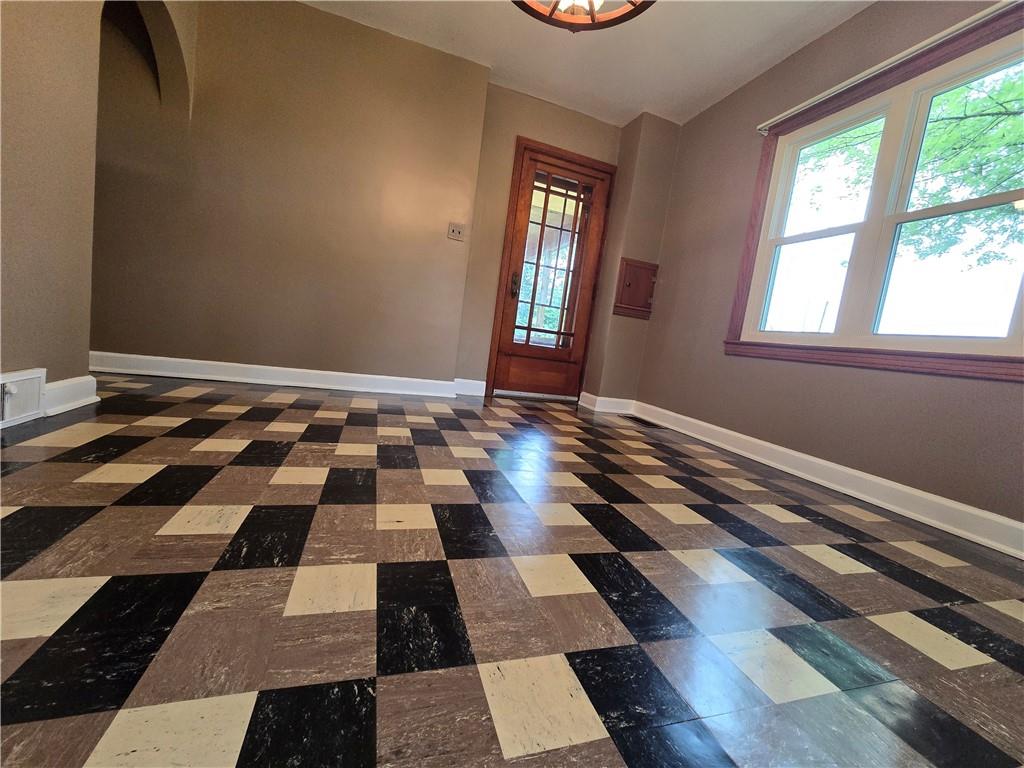368 Pittsburgh Road Butler, PA 16002 - Photo 7 of 20 a black and white checkered floor