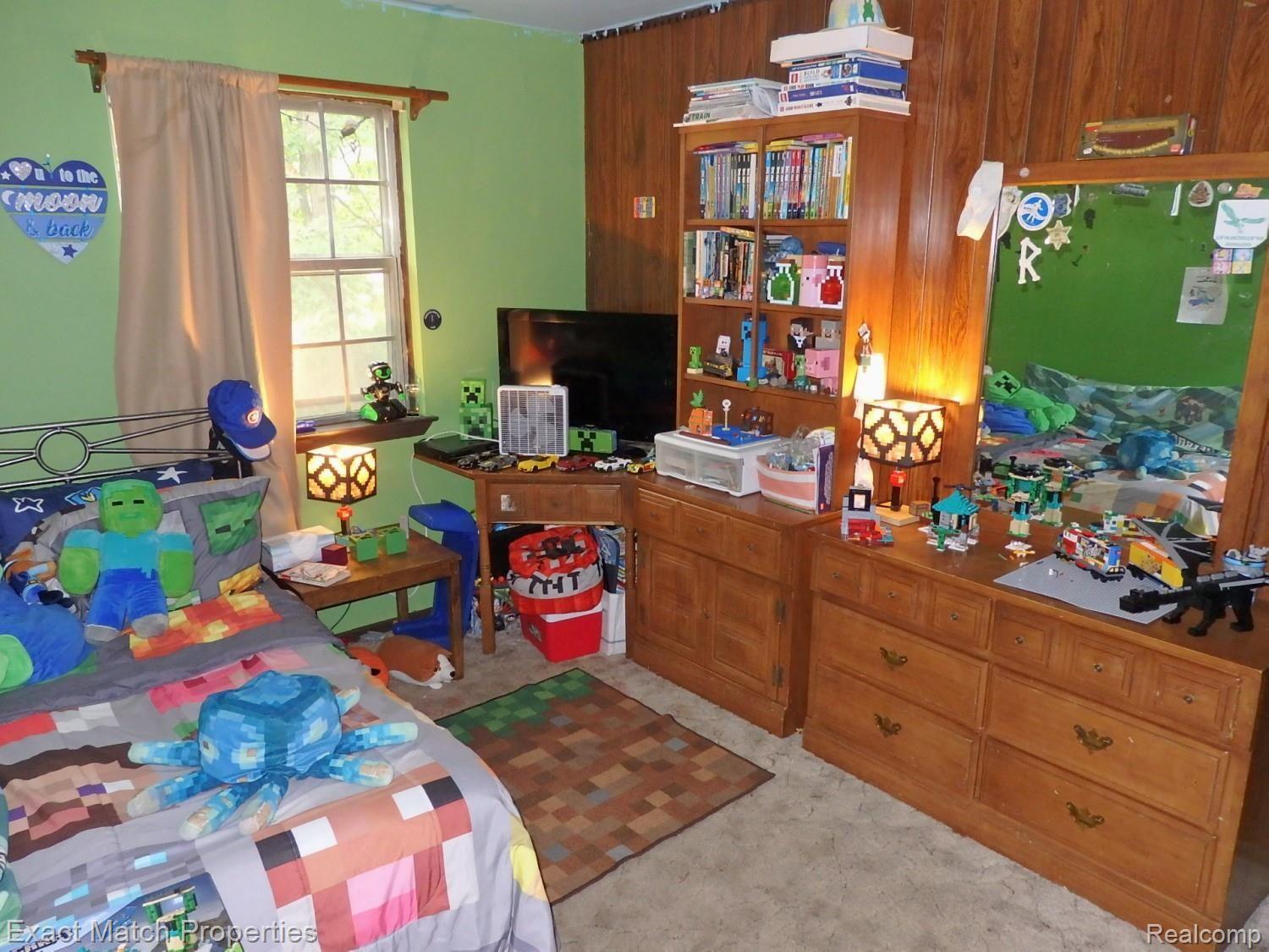 1392 Delta Road Walled Lake, MI 48390 - Photo 33 of 48 Bedroom #2 looks like a lot of fun!