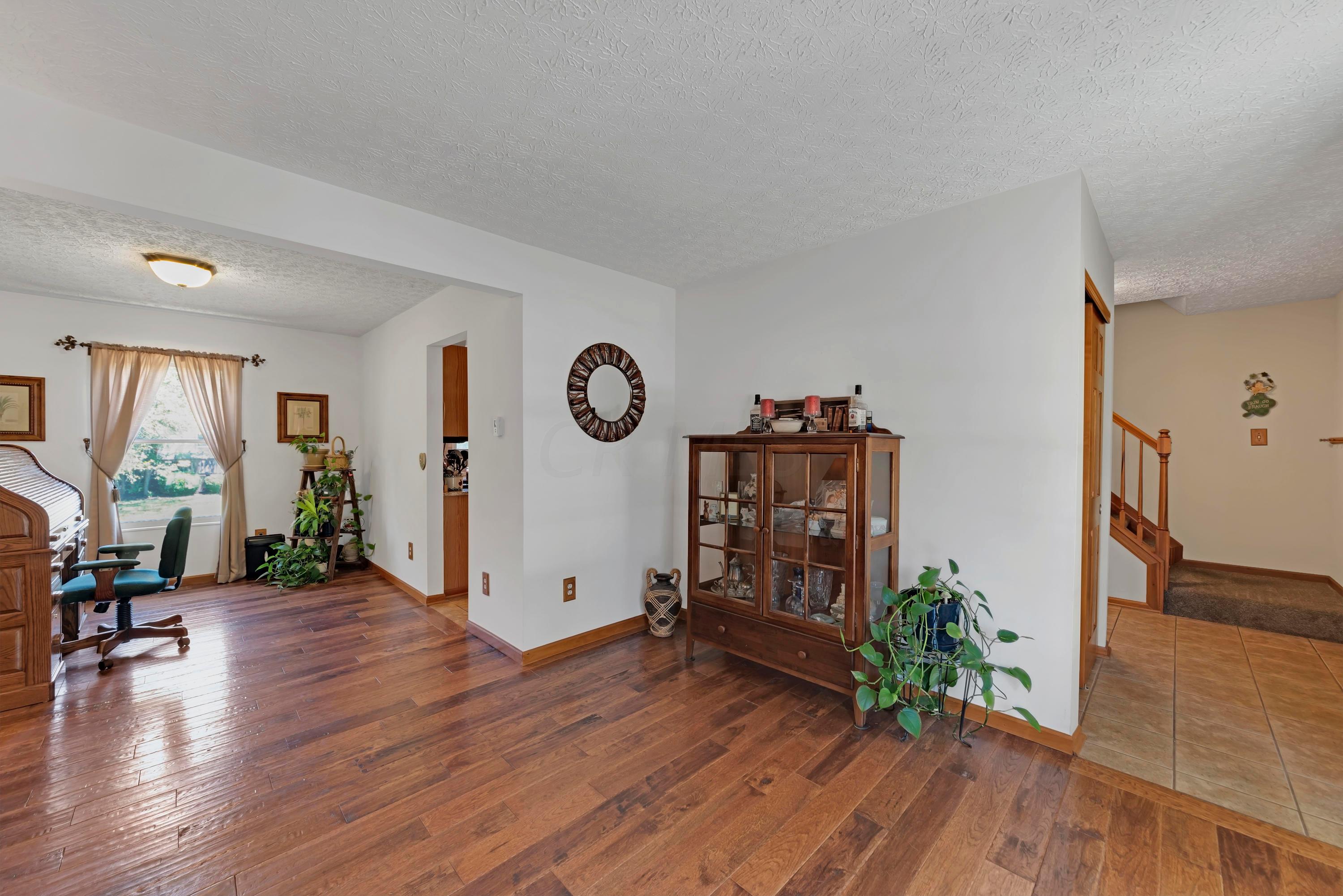 5658 Wilcox Road Dublin, OH 43016 - Photo 18 of 33 Gallery Image 18