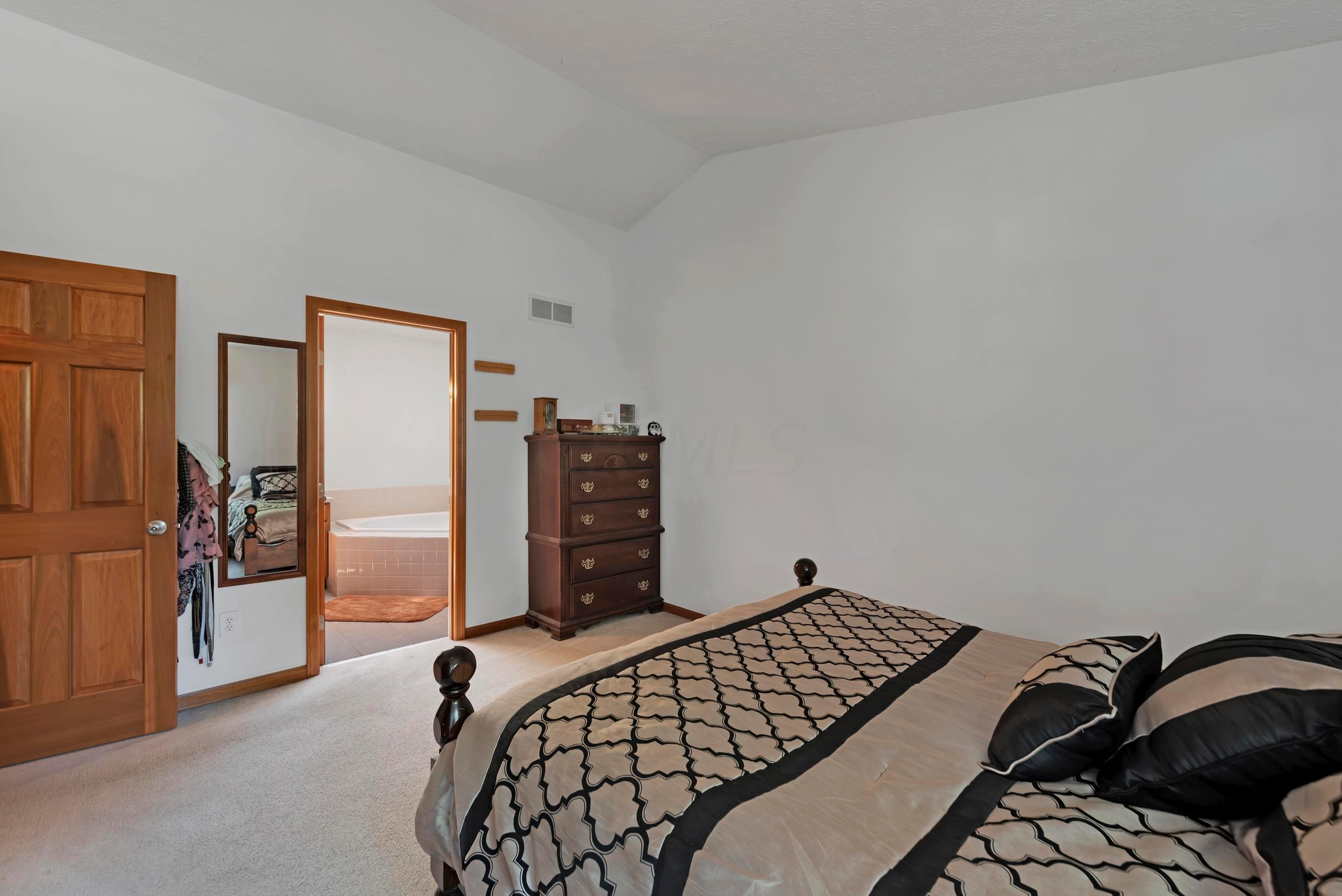 5658 Wilcox Road Dublin, OH 43016 - Photo 22 of 33 Gallery Image 22