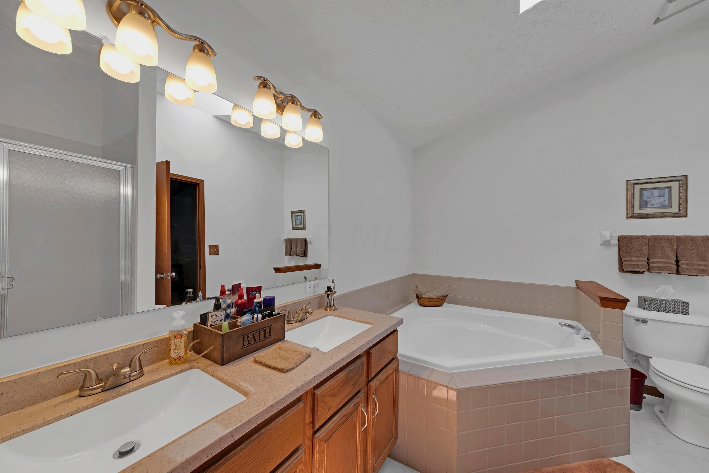 5658 Wilcox Road Dublin, OH 43016 - Photo 24 of 33 Gallery Image 24