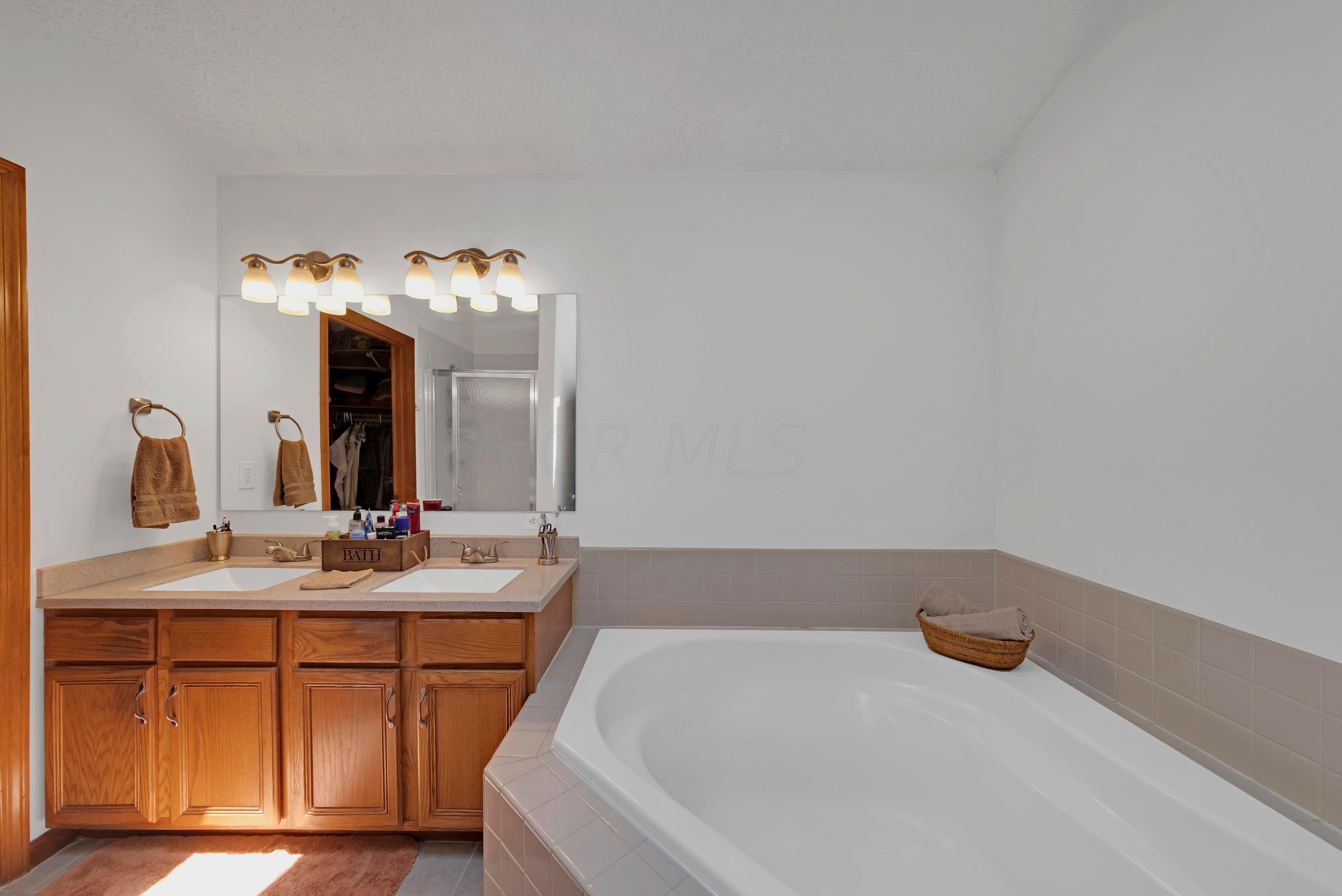 5658 Wilcox Road Dublin, OH 43016 - Photo 25 of 33 Gallery Image 25