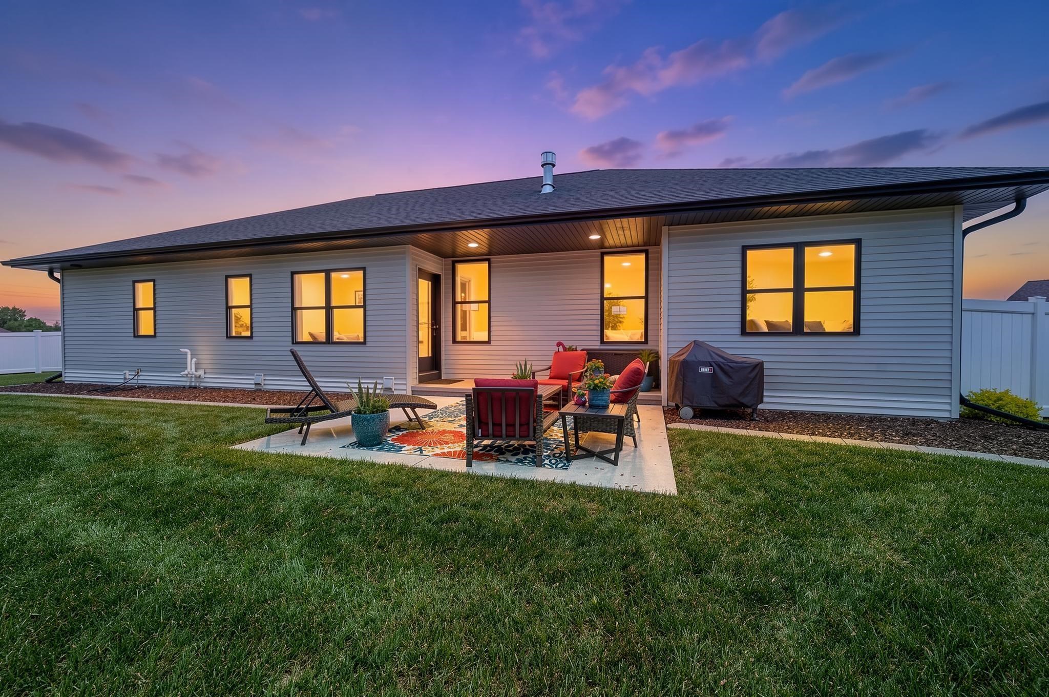 2217 Fox Point Court De Pere, WI 54115 - Photo 44 of 57