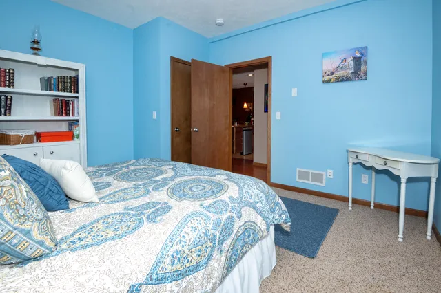 $529,900 | 33262 56th Avenue, Paw Paw, MI 49079