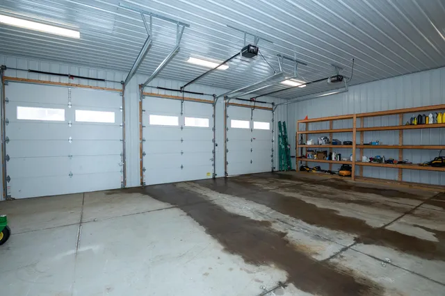 $529,900 | 33262 56th Avenue, Paw Paw, MI 49079