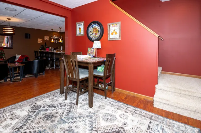 $529,900 | 33262 56th Avenue, Paw Paw, MI 49079