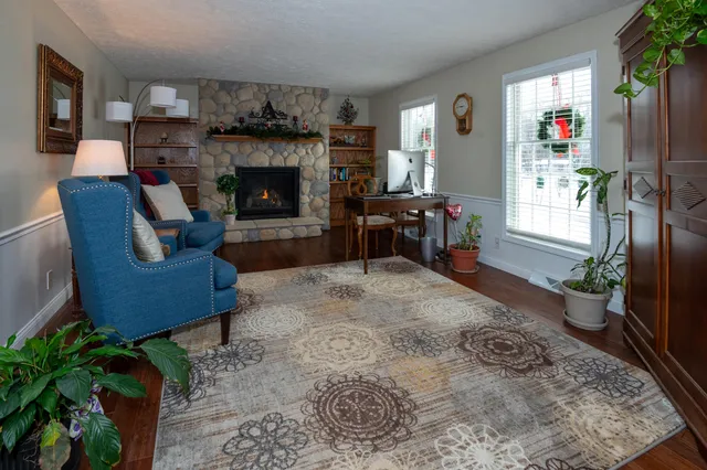 $529,900 | 33262 56th Avenue, Paw Paw, MI 49079