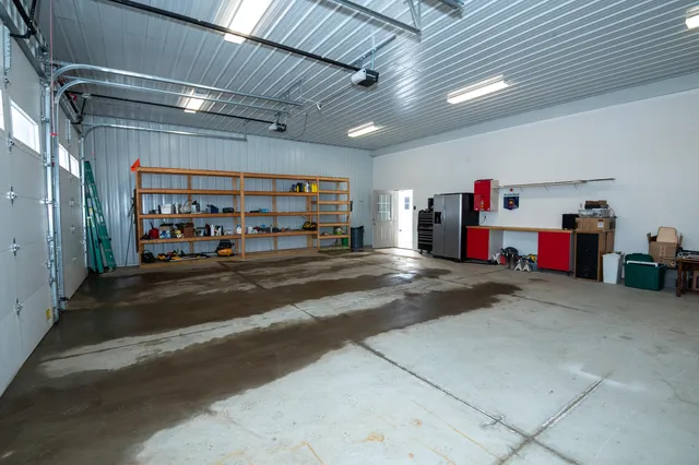 $529,900 | 33262 56th Avenue, Paw Paw, MI 49079