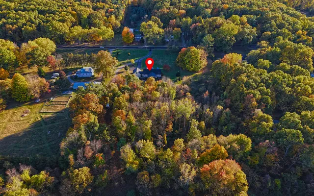 $529,900 | 33262 56th Avenue, Paw Paw, MI 49079