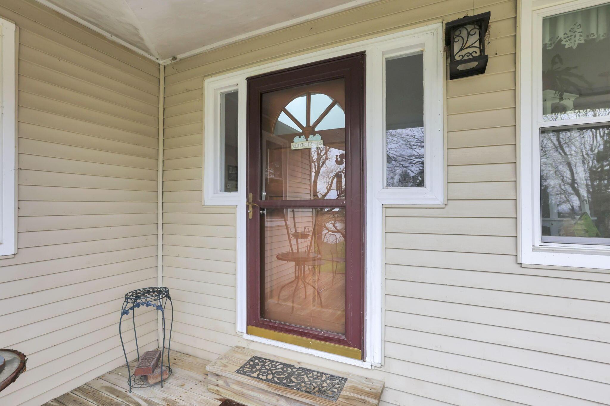 11138 York Road Southwest Baltimore, OH 43105 - Photo 10 of 83 10-web-or-mls-0V3A5095