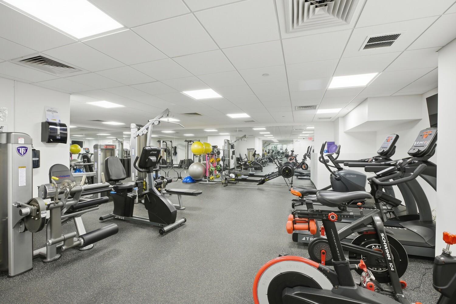 60 West 20th Street, Unit 6G Manhattan, NY 10011 - Photo 13 of 16