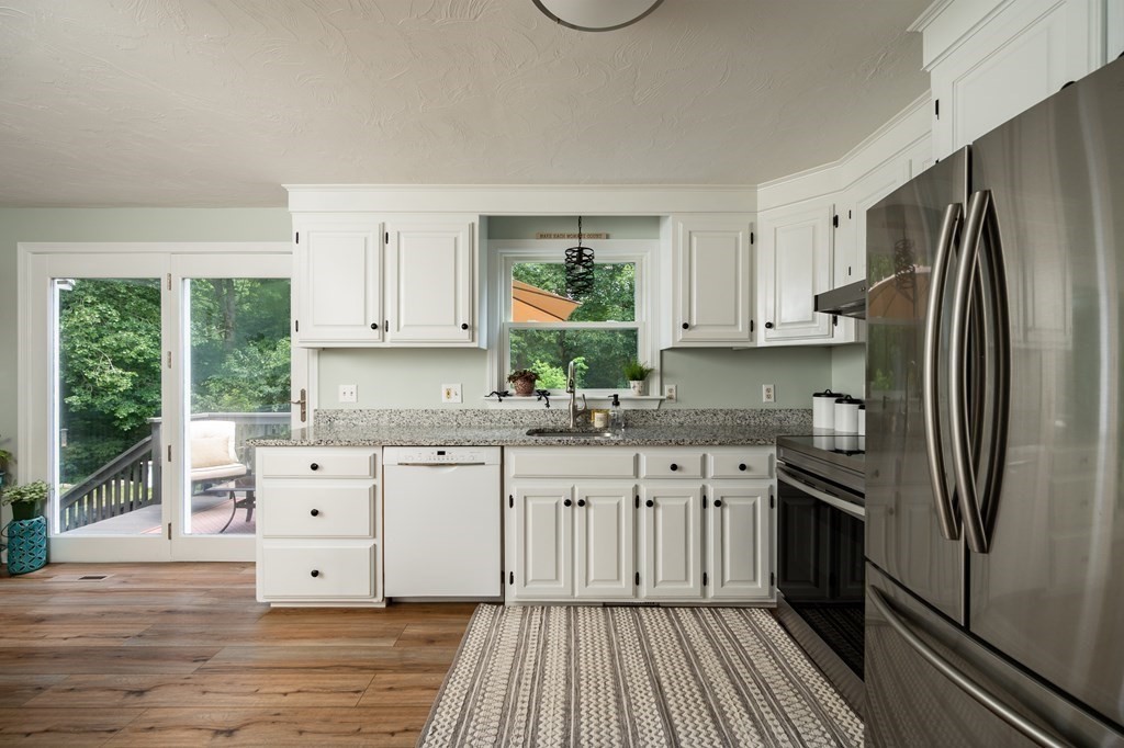8 Yoke Road, Unit 8 Bridgewater, MA 02324 - Photo 3 of 42 Gallery Image 3