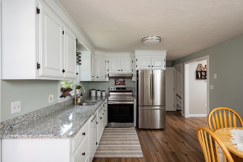 8 Yoke Road, Unit 8 Bridgewater, MA 02324 - Photo 5 of 42 Gallery Image 5