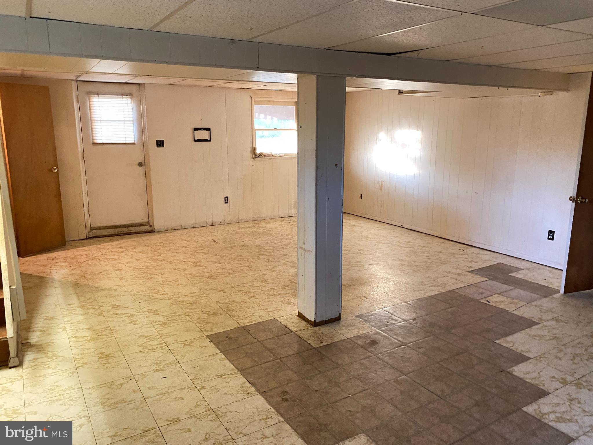712 Kent Avenue Baltimore, MD 21228 - Photo 19 of 30 Recreation Room