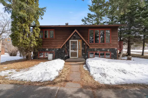 $214,900 | 1221 Central Avenue, Superior, WI 54880