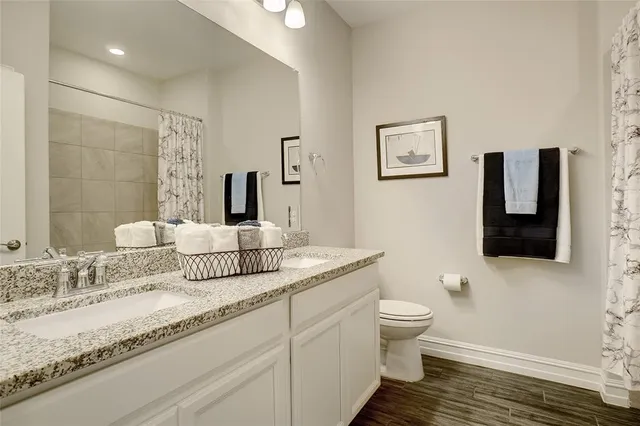 $369,900 | 4305 Expedition Drive, Oak Point, TX 75068