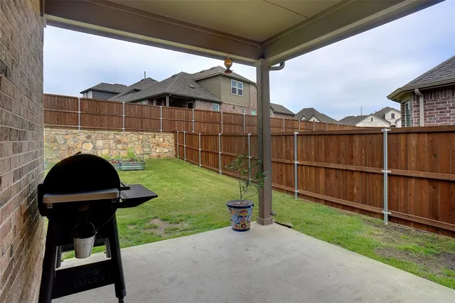 $357,500 | 4305 Expedition Drive, Oak Point, TX 75068