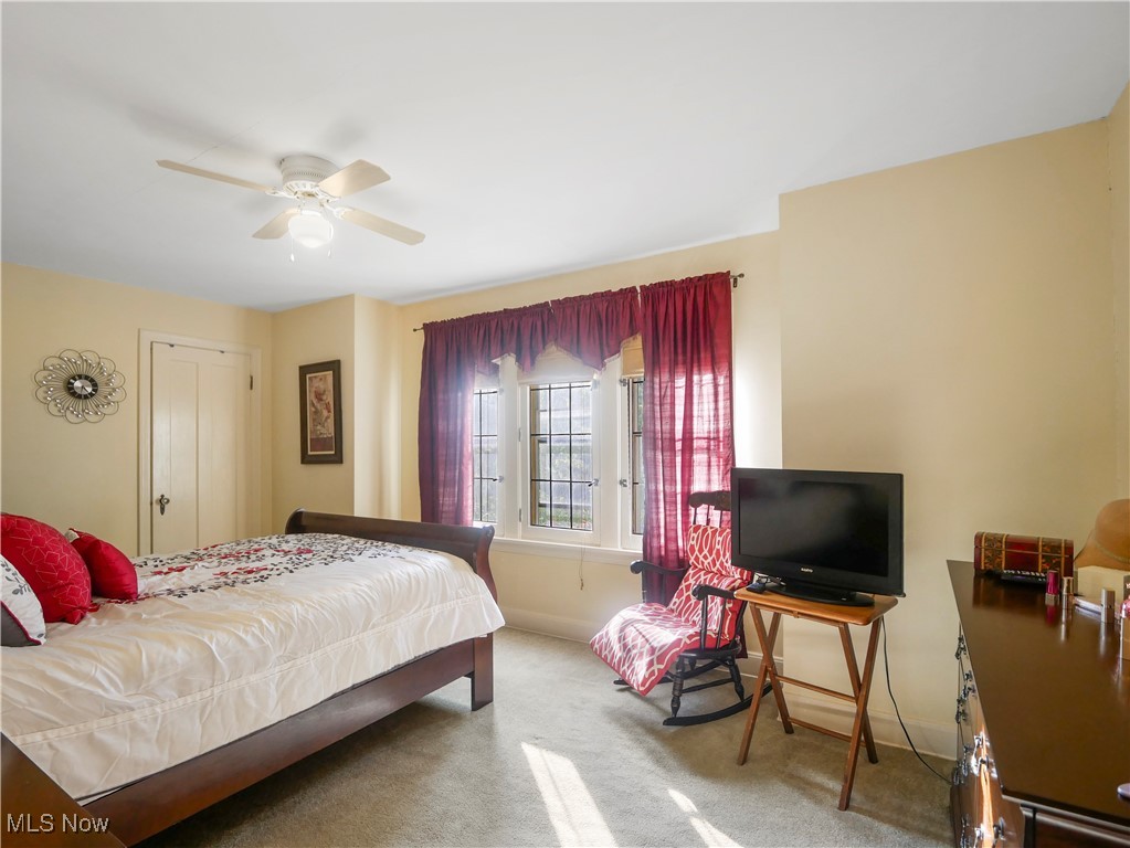 51 Overhill Road Youngstown, OH 44512 - Photo 19 of 34 Carpeted bedroom with ceiling fan