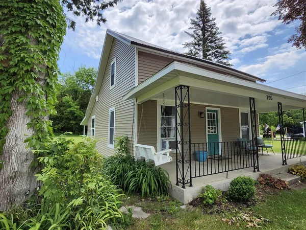 $245,000 | 205 South Columbia Avenue, Scottville, MI 49454