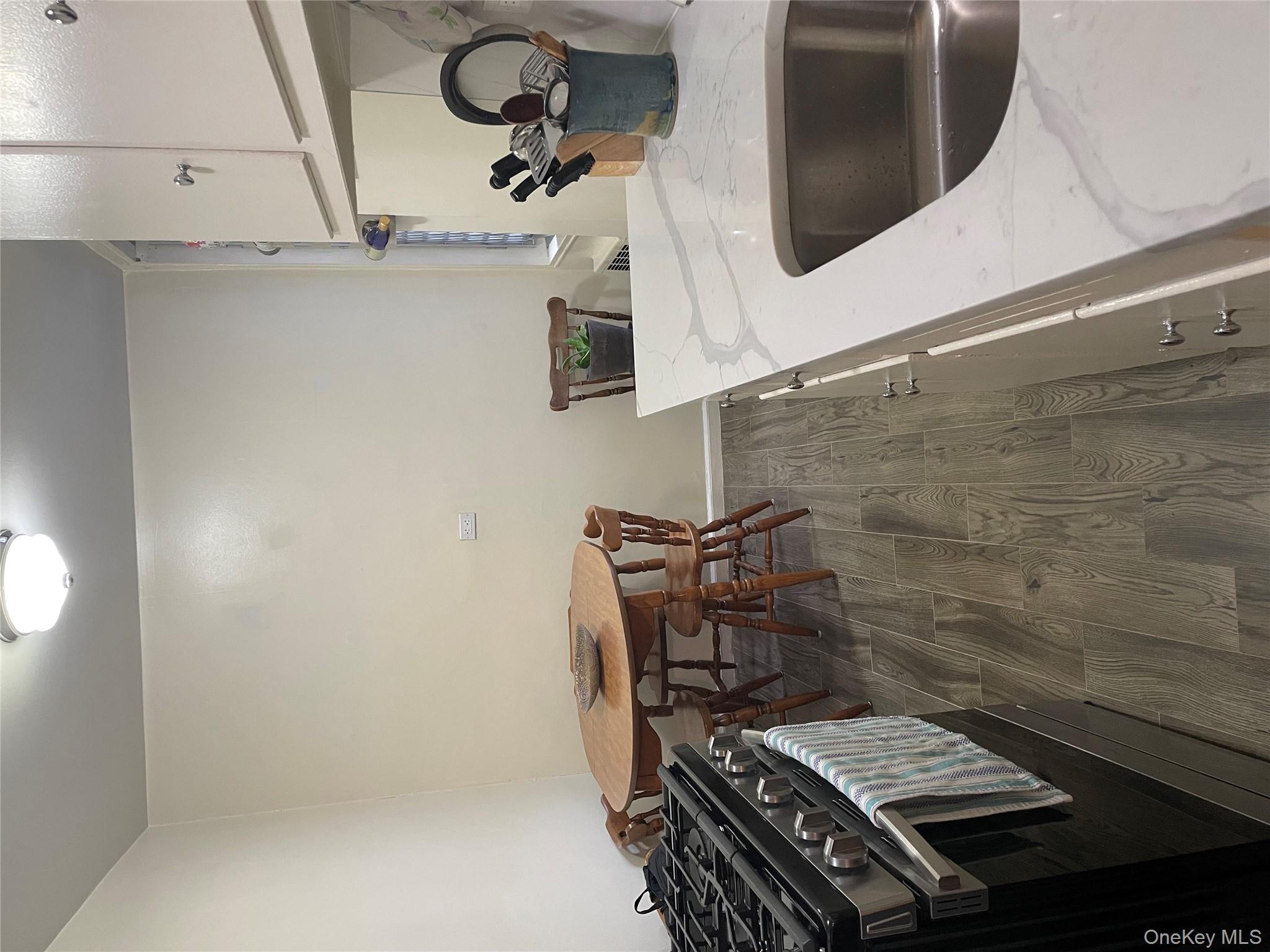 1430 Thieriot Avenue, Unit 6J Bronx, NY 10460 - Photo 6 of 15