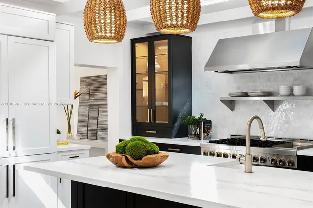 $3,250,000 | 2530 Andros Avenue, Miami, FL 33133