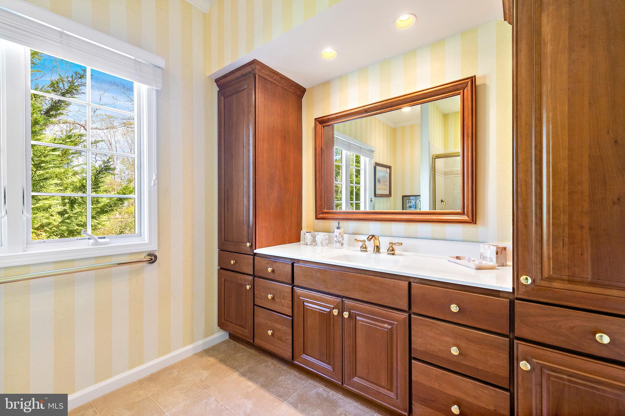 1260 Ridge Avenue Manahawkin, NJ 08050 - Photo 31 of 65 Gallery Image 31