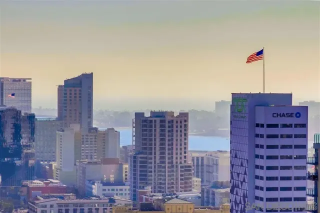 a picture of city view