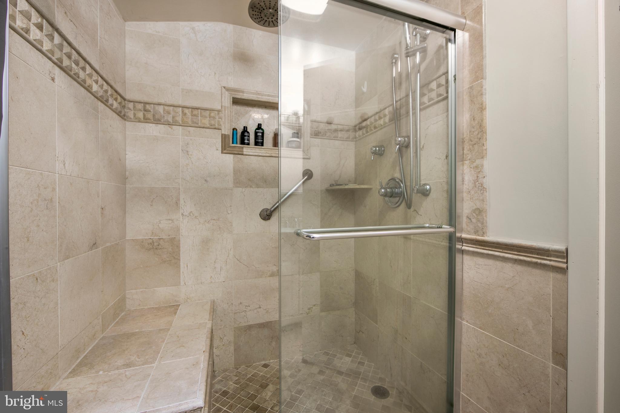 142 East Knowlton Road Media, PA 19063 - Photo 29 of 46 Full bathroom 2