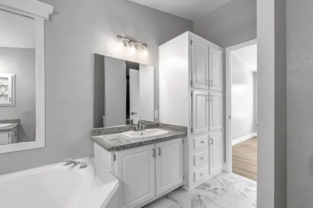 $109,900 | 1218 East Cleveland Avenue, Unit 103, Madera, CA 93638