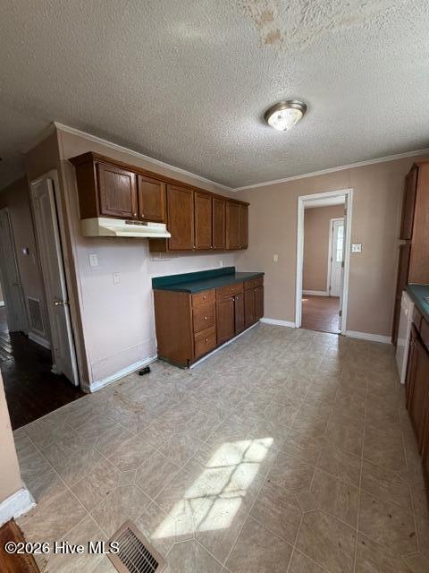 108 Robin Road Jacksonville, NC 28540 - Photo 8 of 15 Kitchen