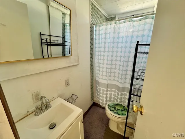 $159,900 | 936 Lansing Street, Utica, NY 13501