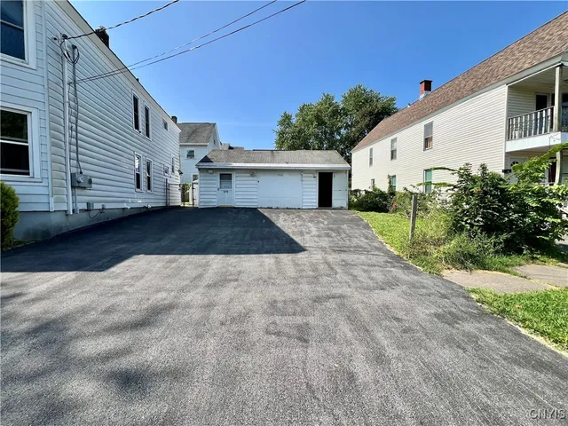 $159,900 | 936 Lansing Street, Utica, NY 13501