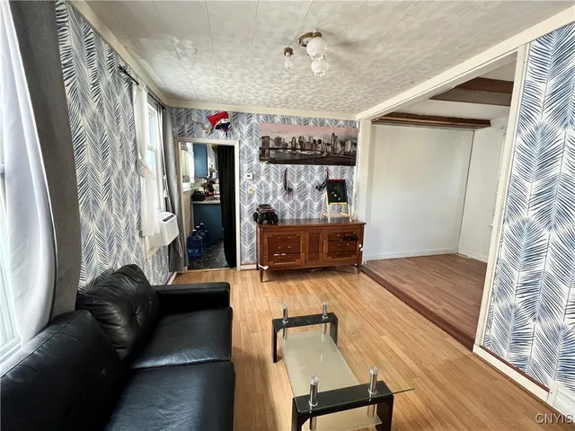 $159,900 | 936 Lansing Street, Utica, NY 13501