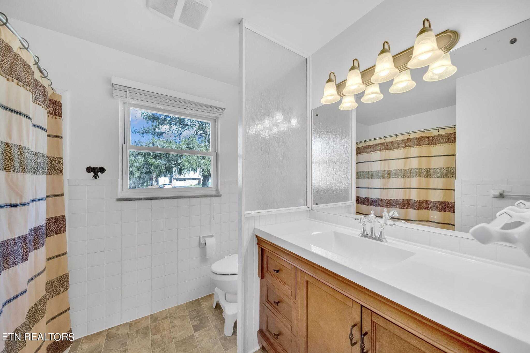 4404 Deerfield Road Knoxville, TN 37921 - Photo 17 of 30 10-web-or-mls-217A1567