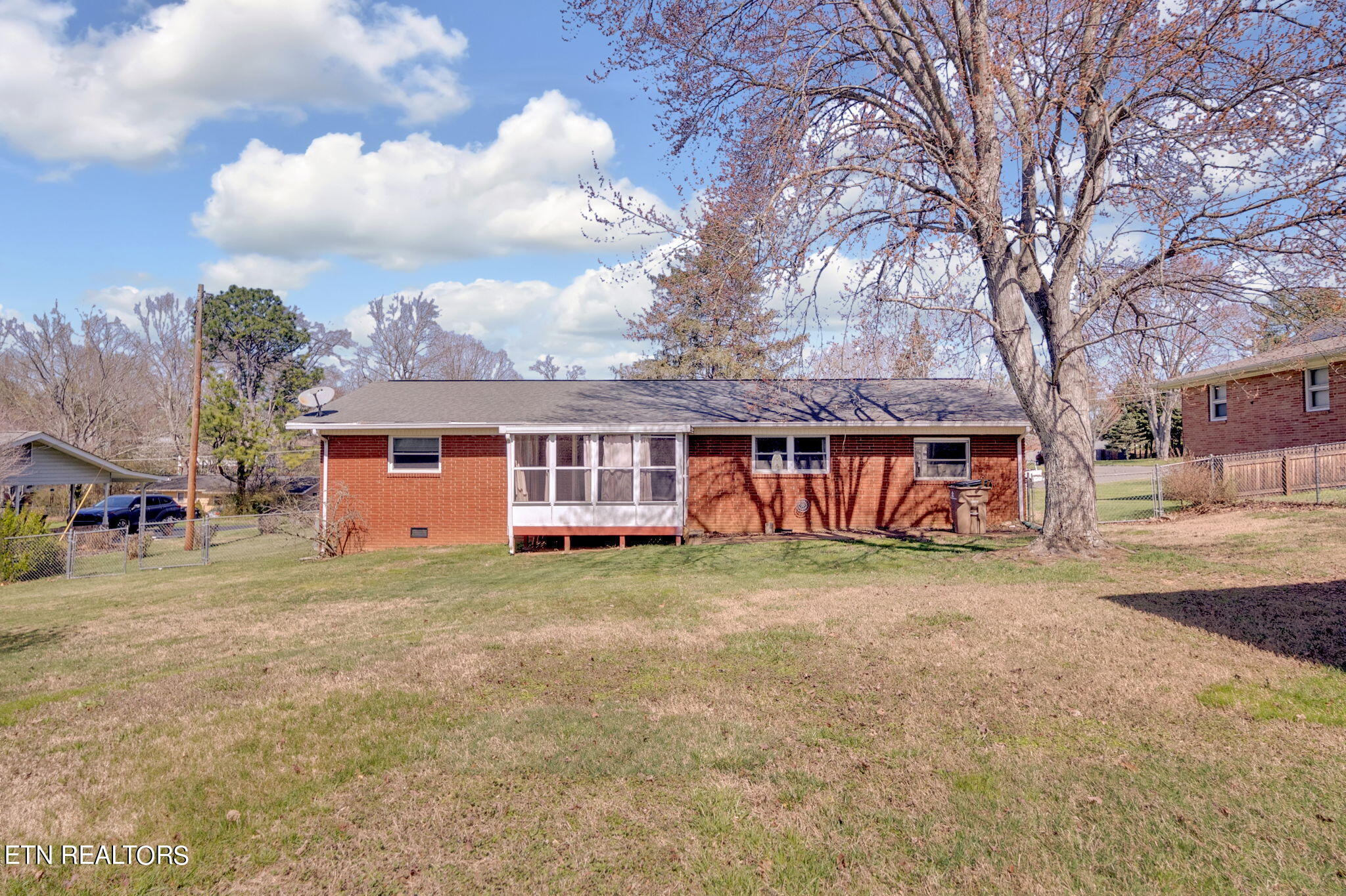 4404 Deerfield Road Knoxville, TN 37921 - Photo 30 of 30 26-web-or-mls-217A1652