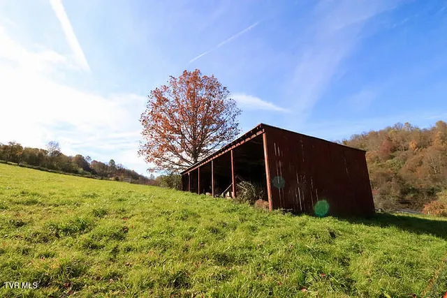$519,000 | 2256 Whitley Branch Road, North Tazewell, VA 24630