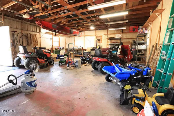 $499,999 | 2256 Whitley Branch Road, North Tazewell, VA 24630