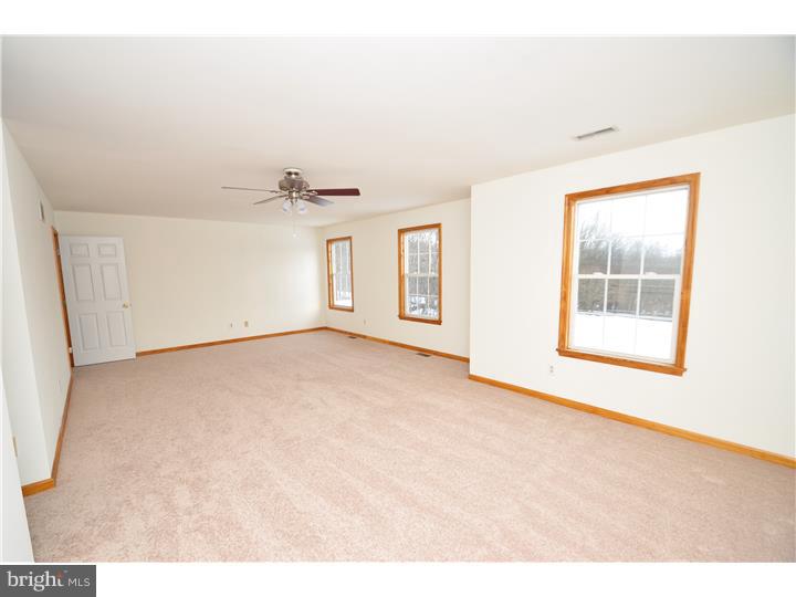 911 West Thatcher Road Quakertown, PA 18951 - Photo 15 of 24 Gallery Image 15