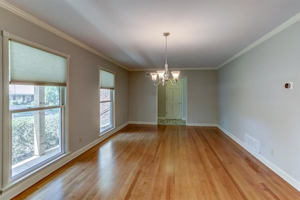 942 Park Valley Road Memphis, TN 38119 - Photo 6 of 25 Gallery Image 6