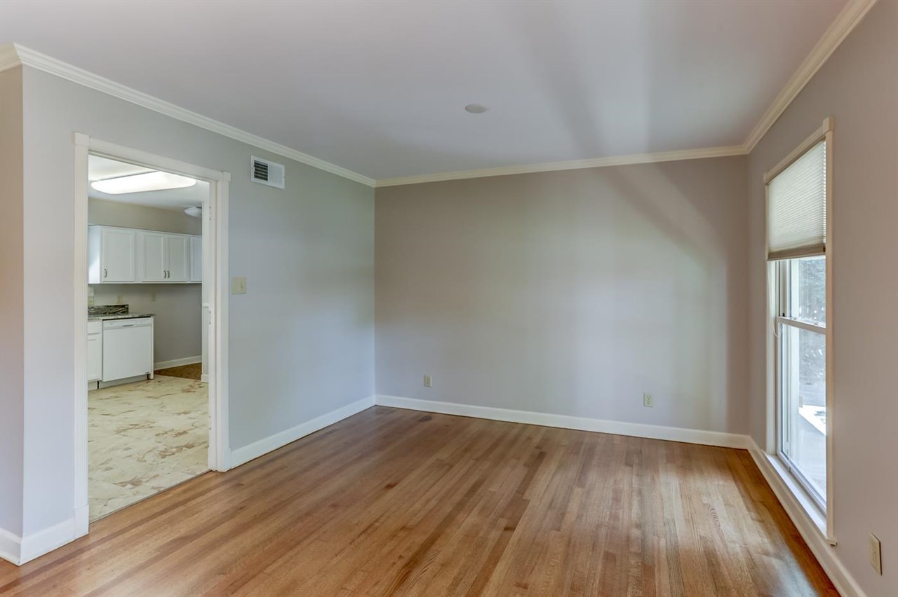 942 Park Valley Road Memphis, TN 38119 - Photo 7 of 25 Gallery Image 7