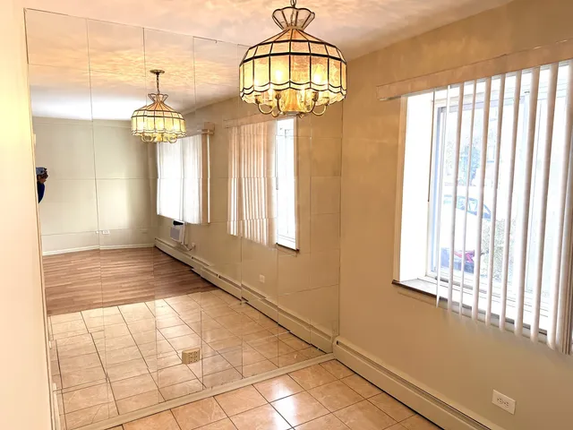 $1,500 | 8440 Skokie Boulevard, Unit 103, Skokie, IL 60077