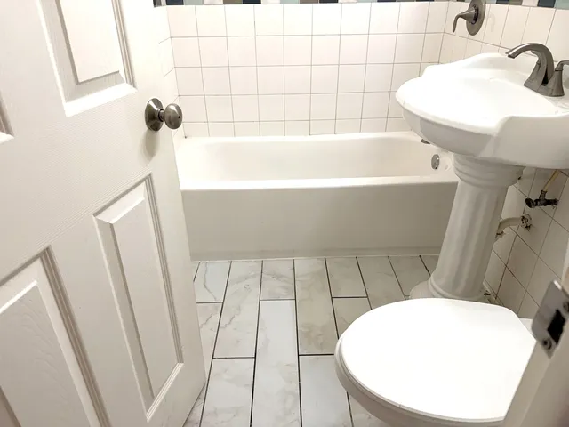 $1,500 | 8440 Skokie Boulevard, Unit 103, Skokie, IL 60077