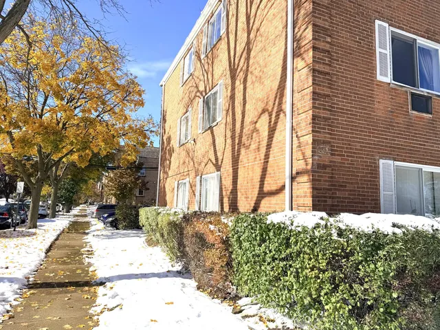 $1,500 | 8440 Skokie Boulevard, Unit 103, Skokie, IL 60077