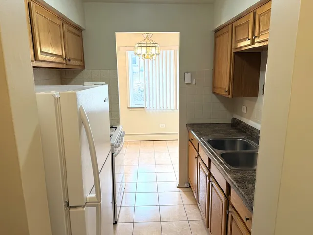 $1,500 | 8440 Skokie Boulevard, Unit 103, Skokie, IL 60077