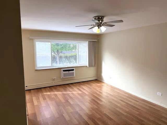 $1,500 | 8440 Skokie Boulevard, Unit 103, Skokie, IL 60077