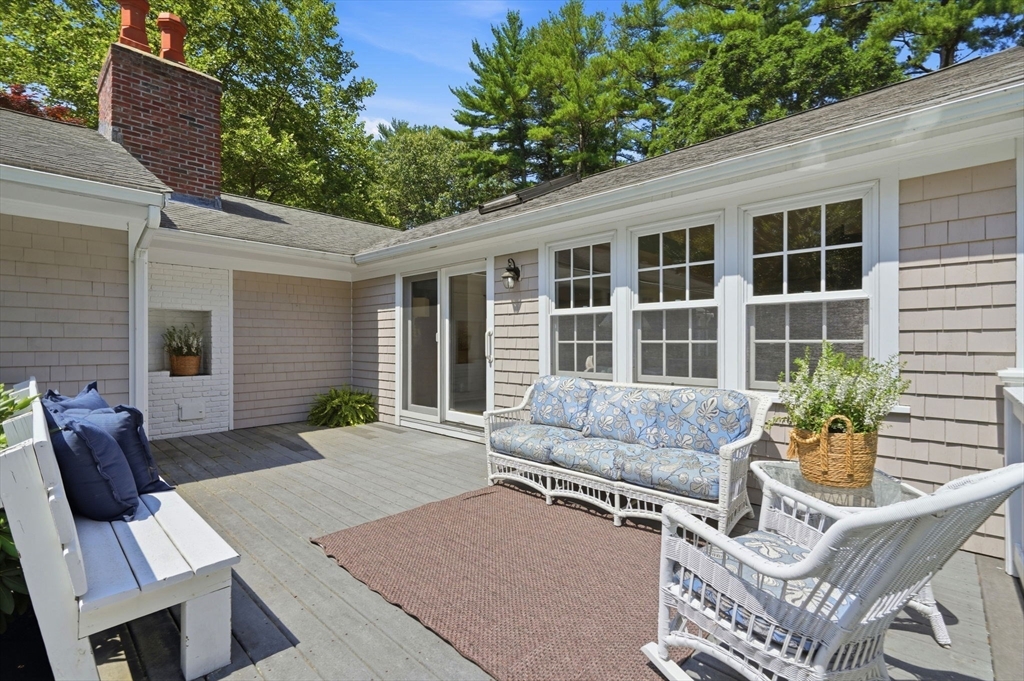 173 Meetinghouse Road Duxbury, MA 02332 - Photo 32 of 37