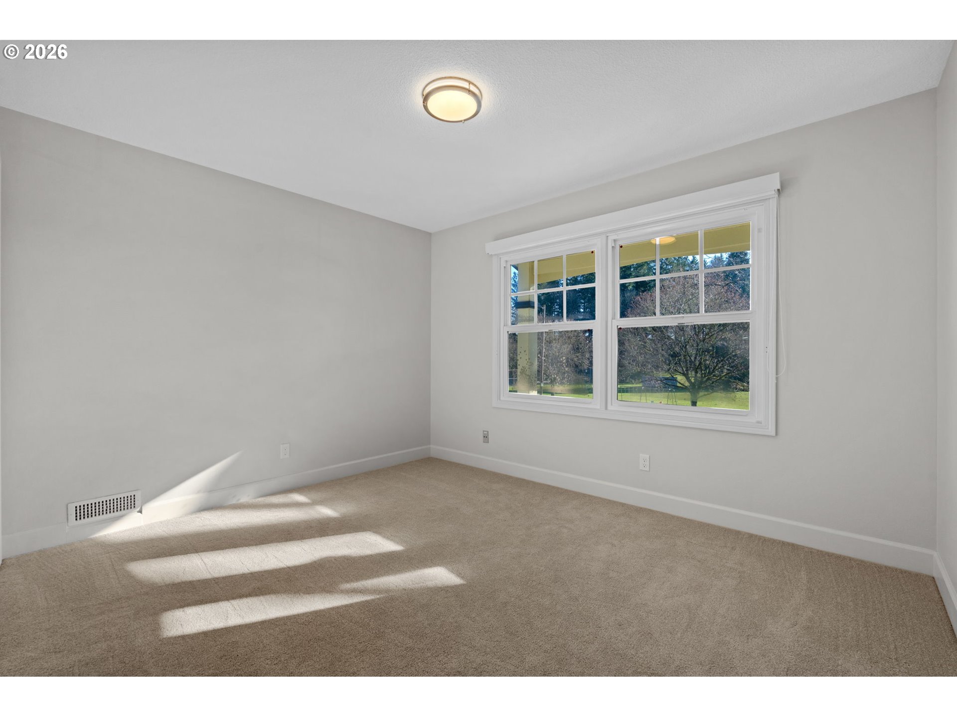 4221 Southwest 47th Drive Portland, OR 97221 - Photo 35 of 48