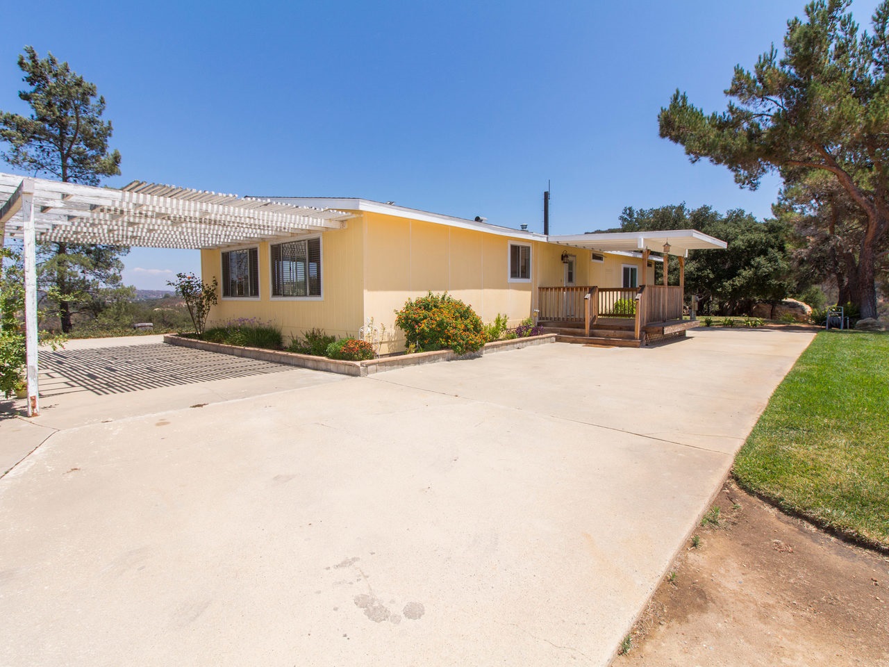 11651 Rancho Heights Road Pala, CA 92059 - Photo 4 of 25