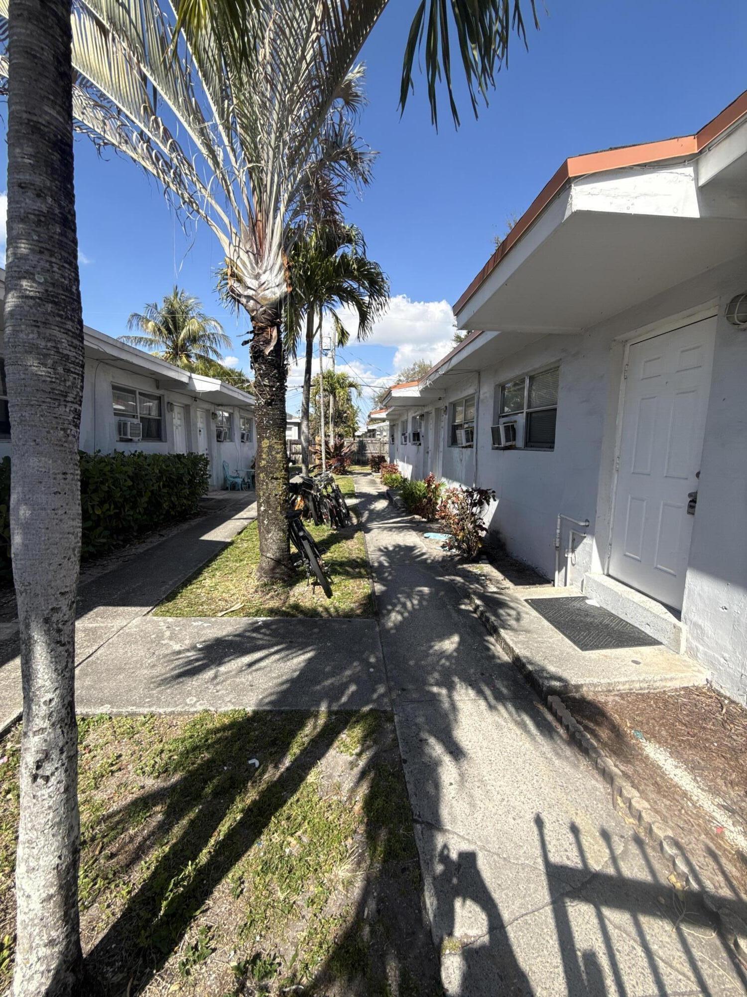 720 Southwest 7th Street, Unit 4 Dania Beach, FL 33004 - Photo 2 of 28 DJI_20260212_132649_000